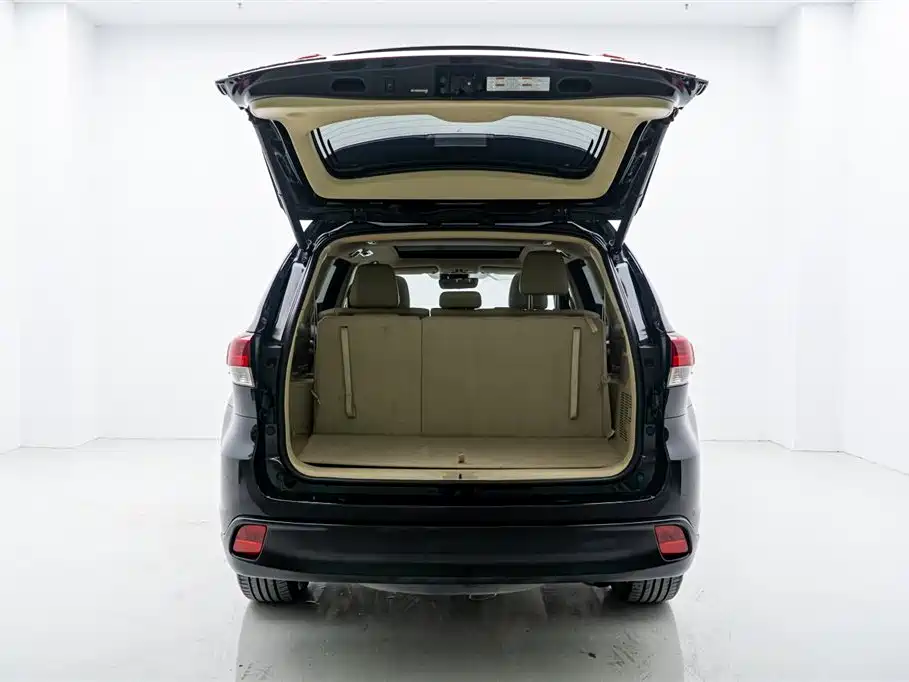 Toyota Highlander — миниатюра 9
