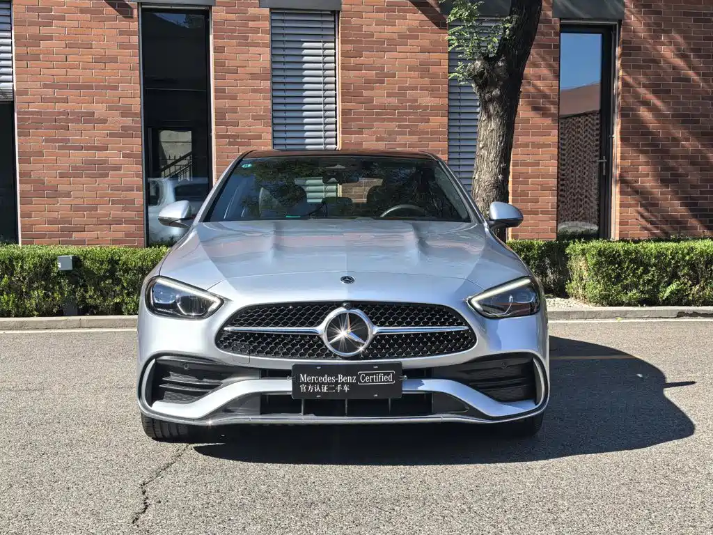 Mercedes-Benz C-Class — миниатюра 2