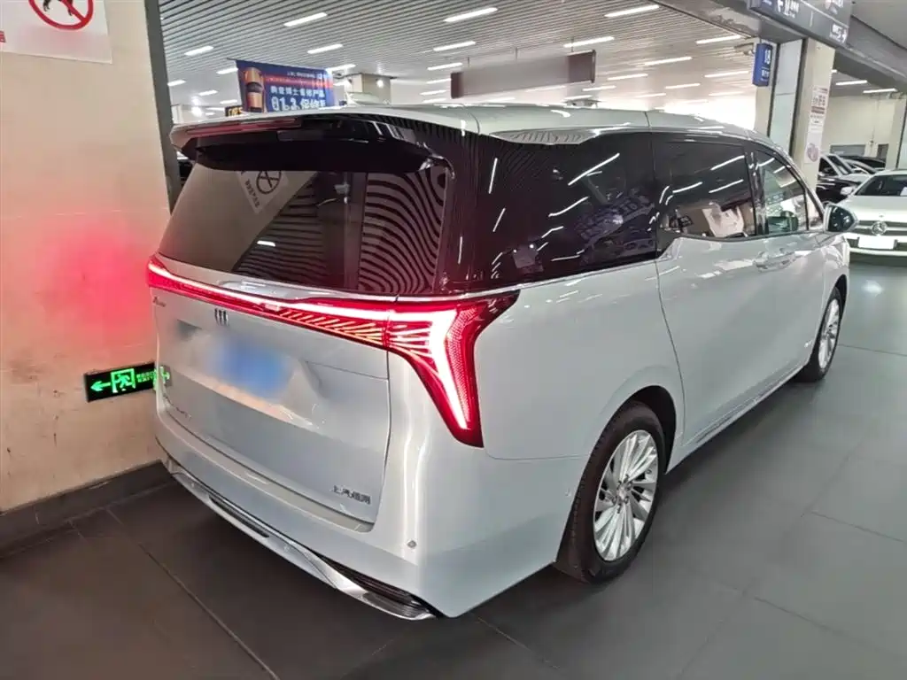 Buick Century 2025 2.0T мест