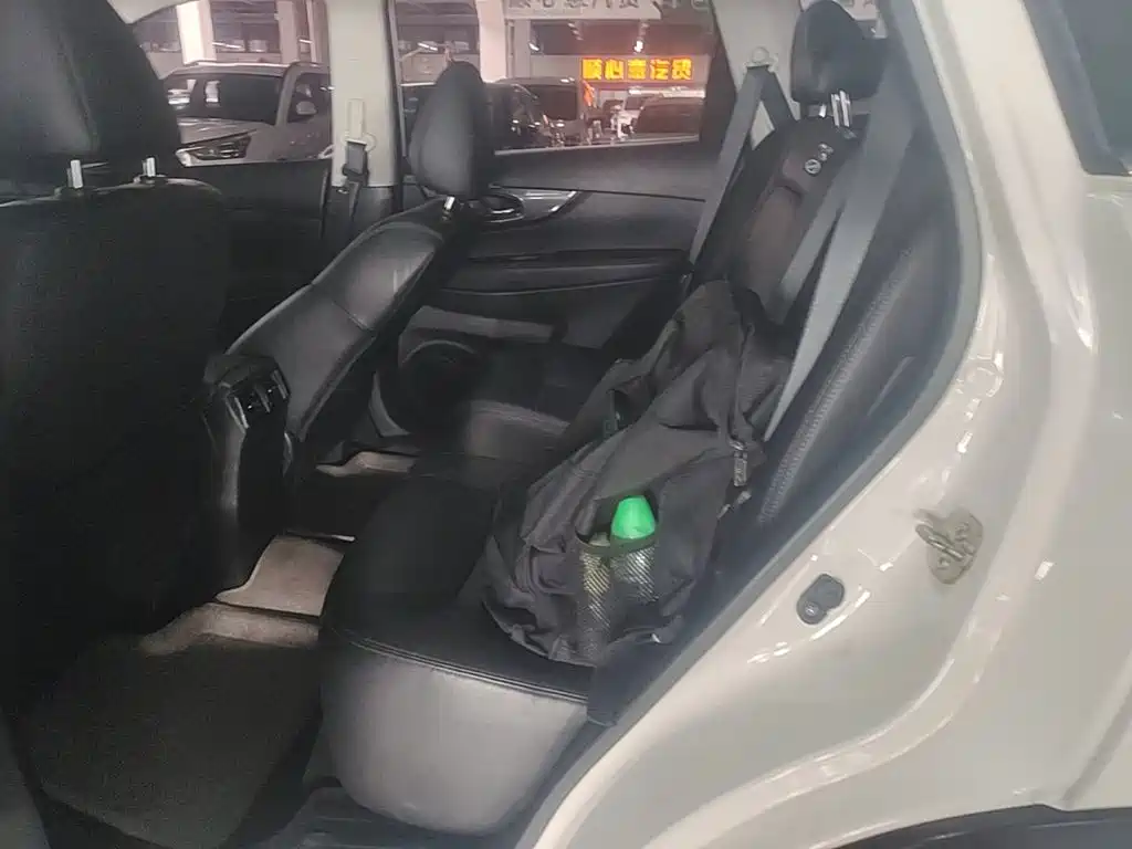 Nissan X-Trail — миниатюра 13