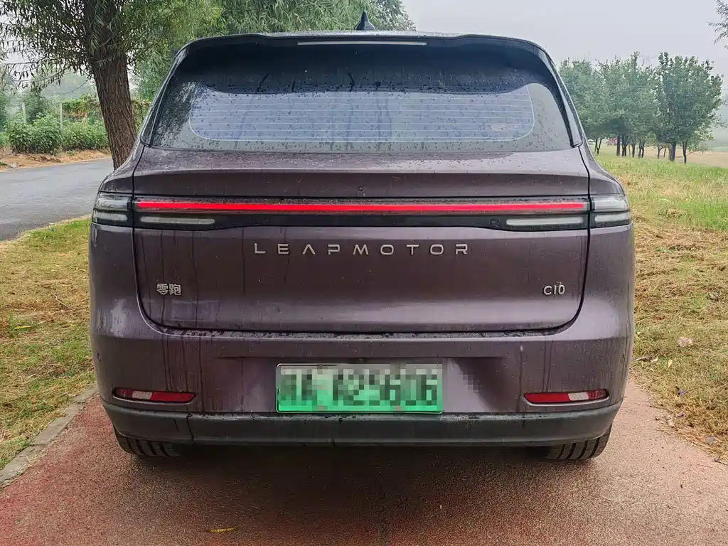 Leapmotor Leapmotor C10 — миниатюра 5