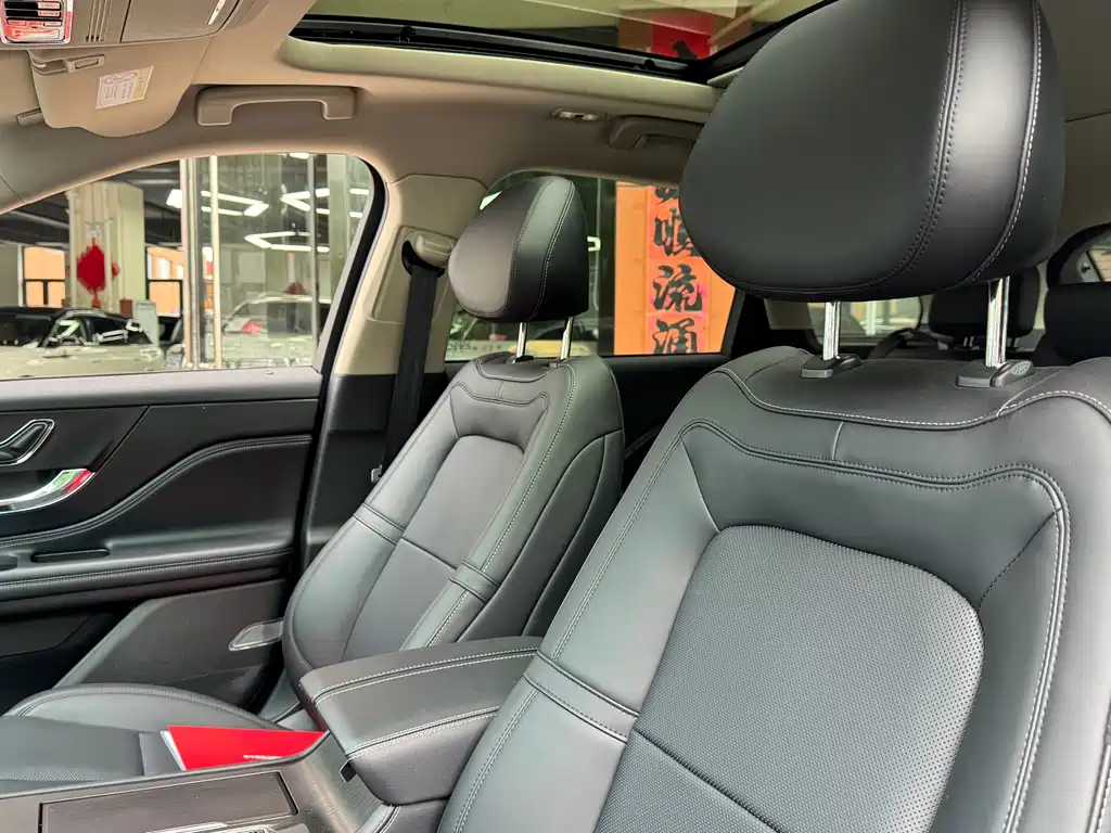 Lincoln Corsair 2025 2.0T Premium