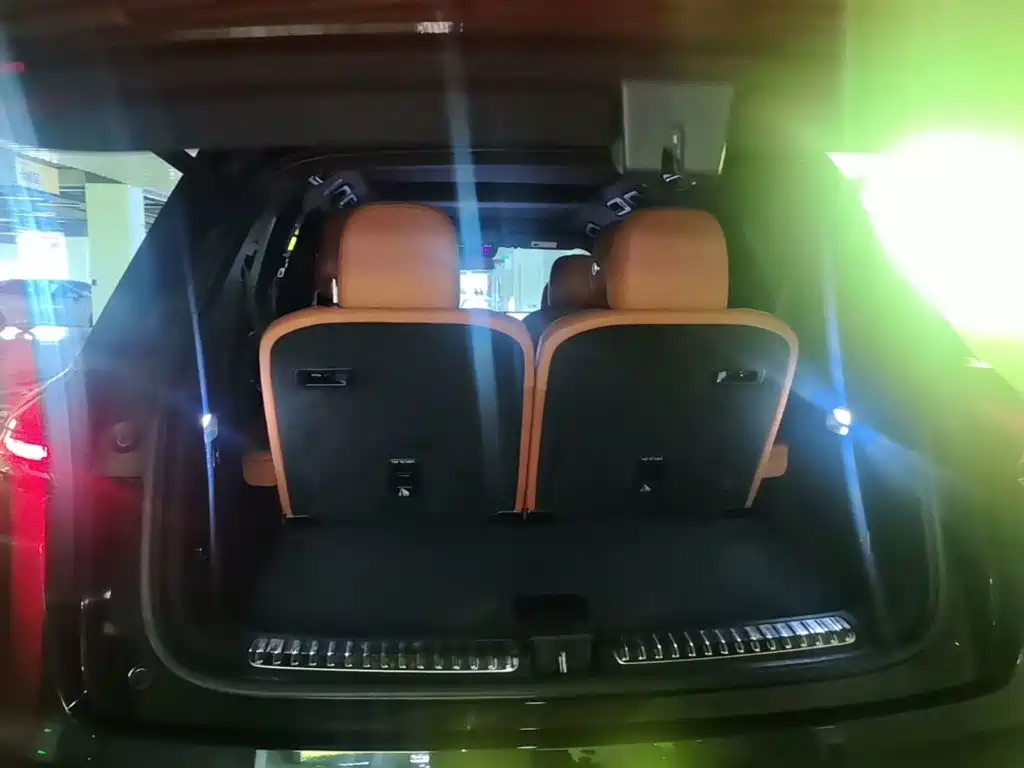 Li Auto Li L8 — миниатюра 19