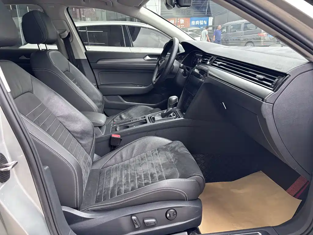 Volkswagen Magotan 2020 330TSI DSG Luxury