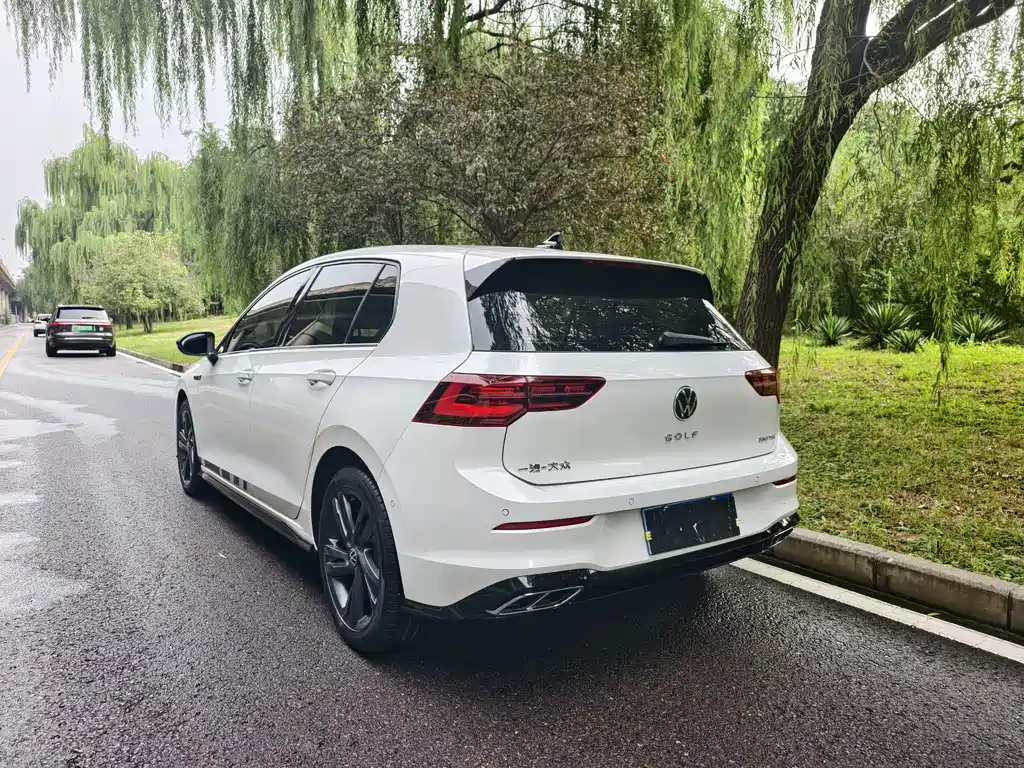 Volkswagen Golf — миниатюра 6