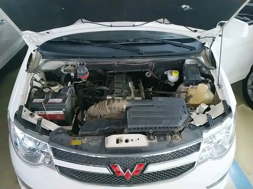 Wuling Hongguang — миниатюра 20