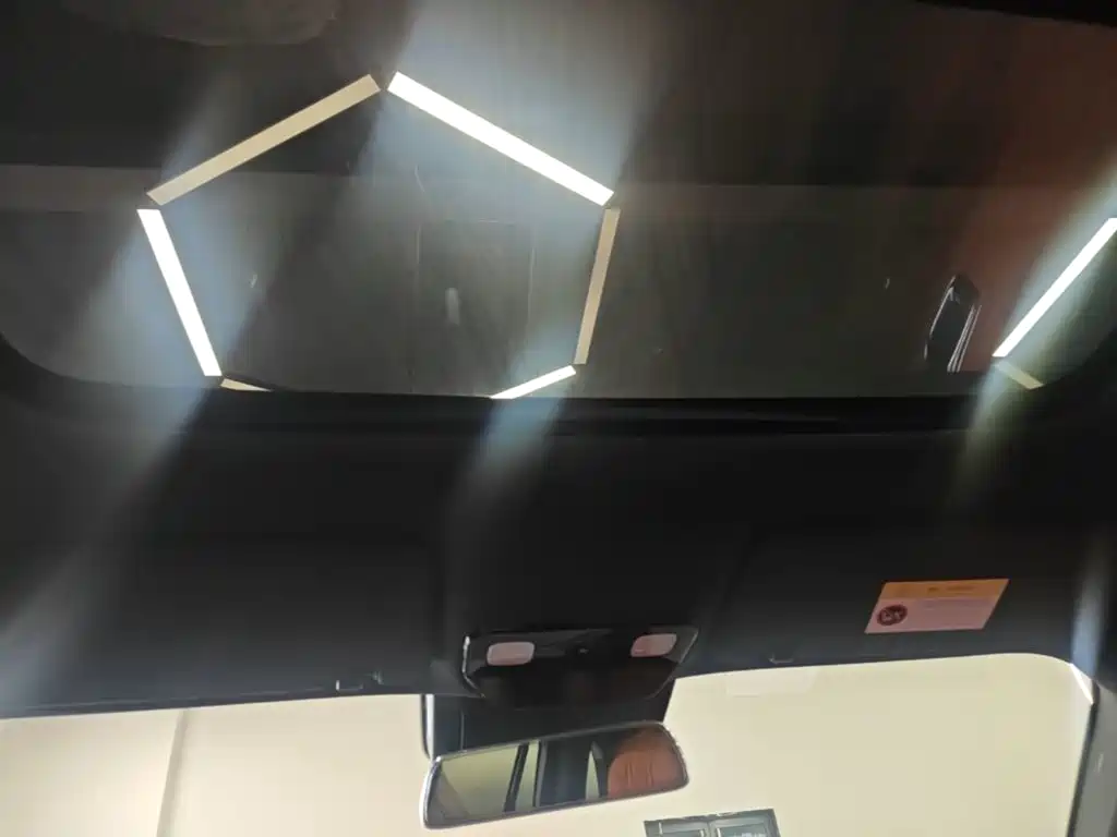 Li Auto Li L8 — миниатюра 18