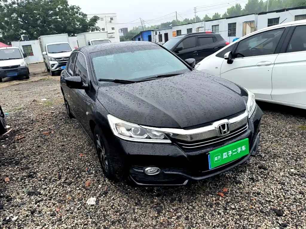Honda Accord — миниатюра 4