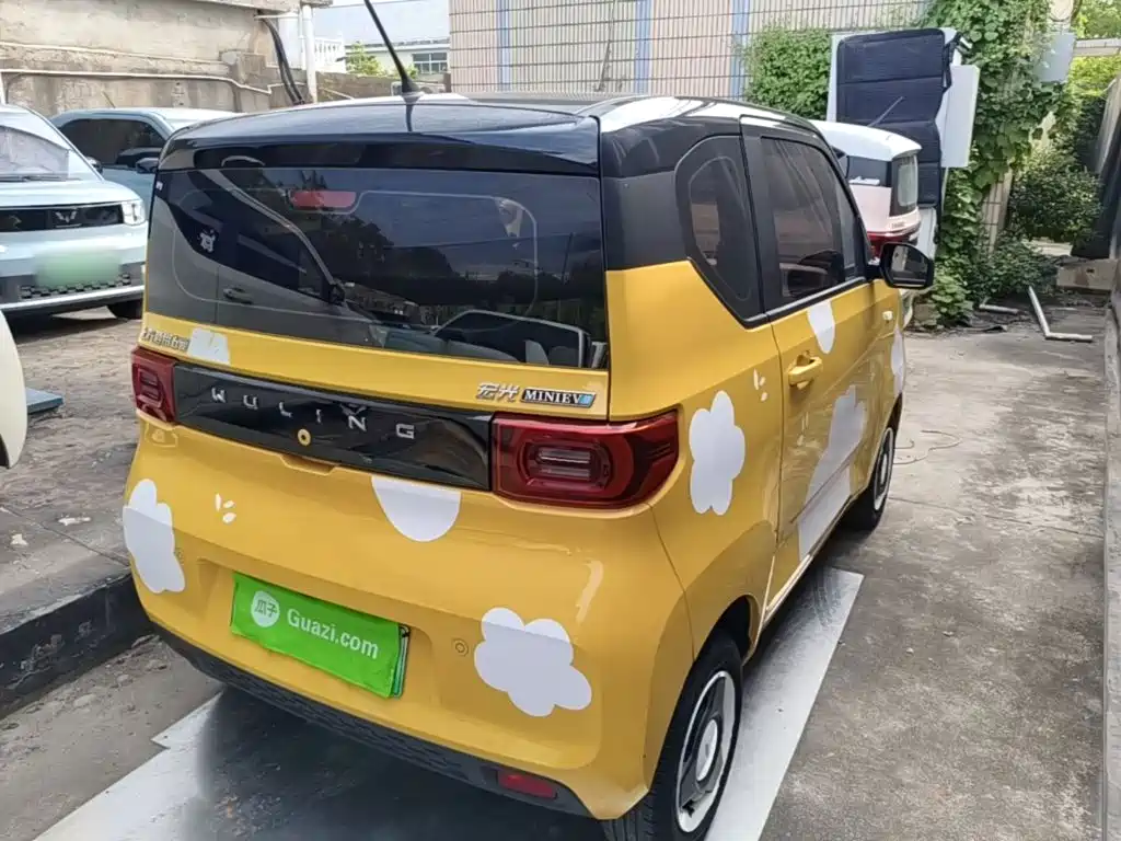 Wuling MINIEV — миниатюра 7