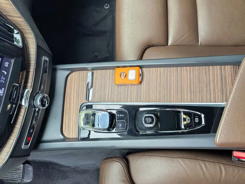 Volvo XC60 — миниатюра 9