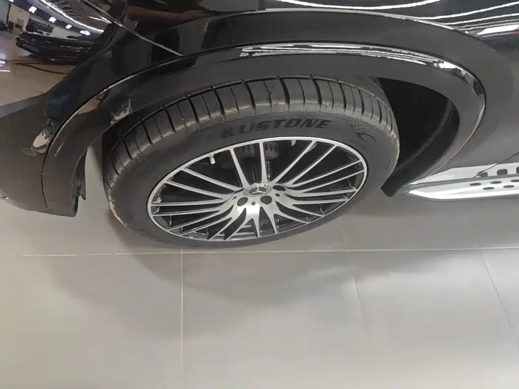 Mercedes-Benz GLC — миниатюра 23