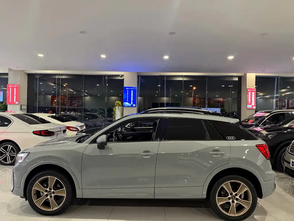 Audi Q2L — миниатюра 4