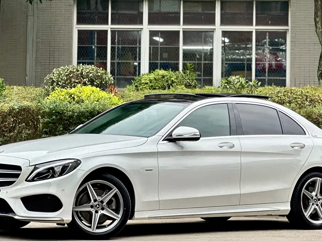 Mercedes-Benz C-Class 2018