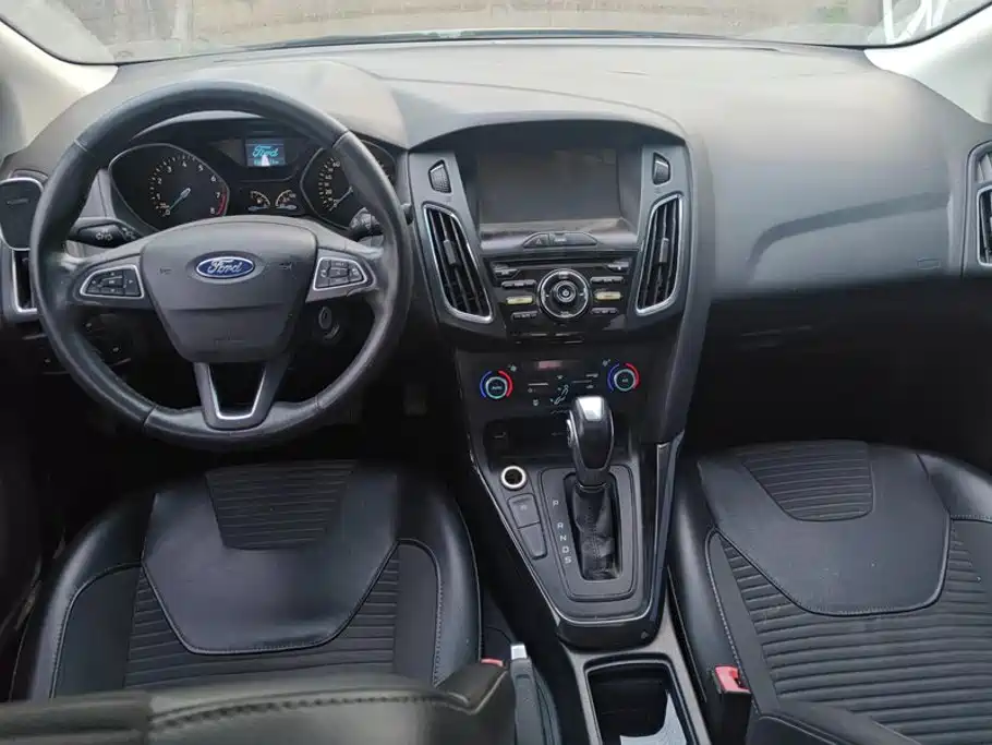 Ford Focus — миниатюра 12