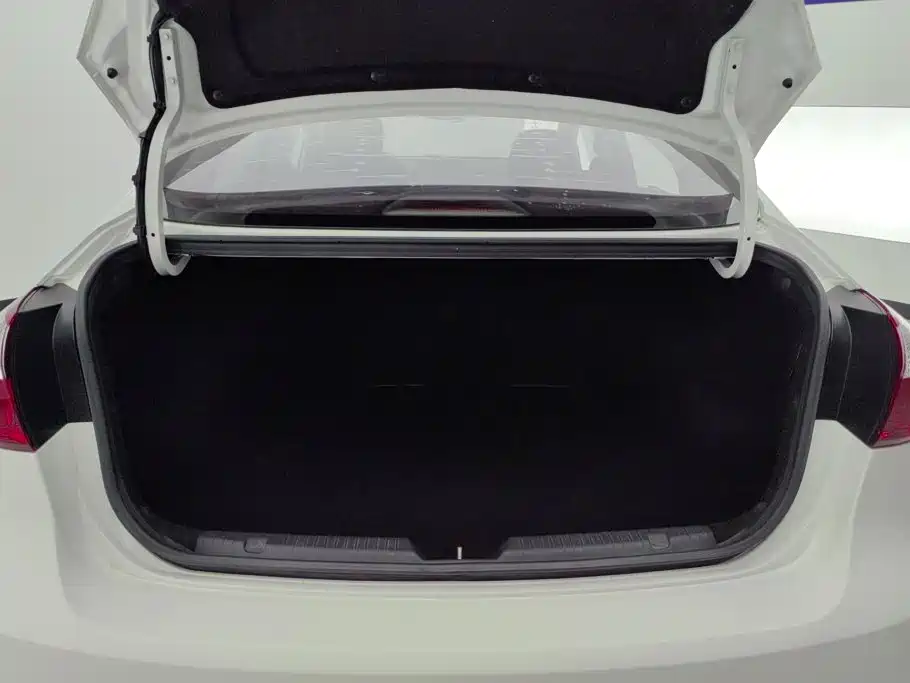 Kia K3 — миниатюра 4
