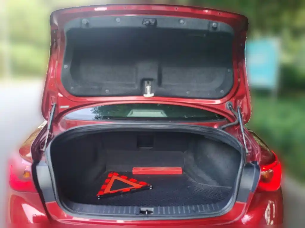 Infiniti Q50L — миниатюра 15