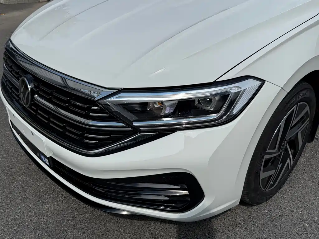 Volkswagen Sagitar — миниатюра 17