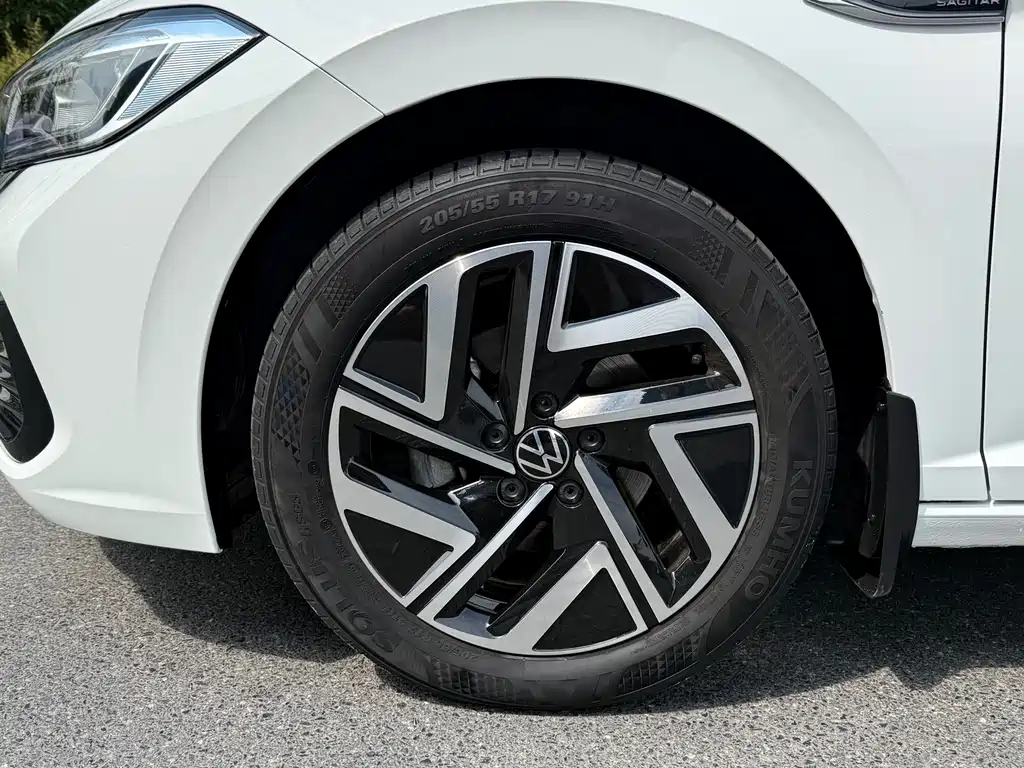 Volkswagen Sagitar — миниатюра 18