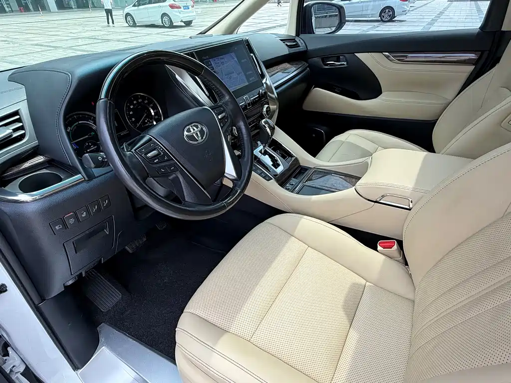 Toyota Vellfire 2021 2.5L HV