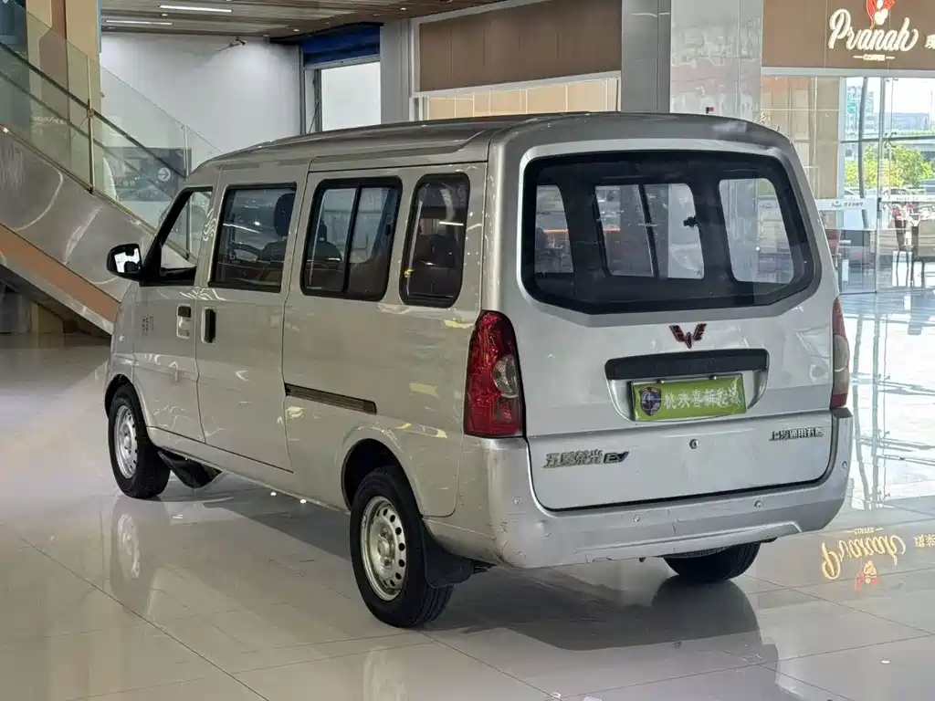 Wuling Rongguang EV — миниатюра 9