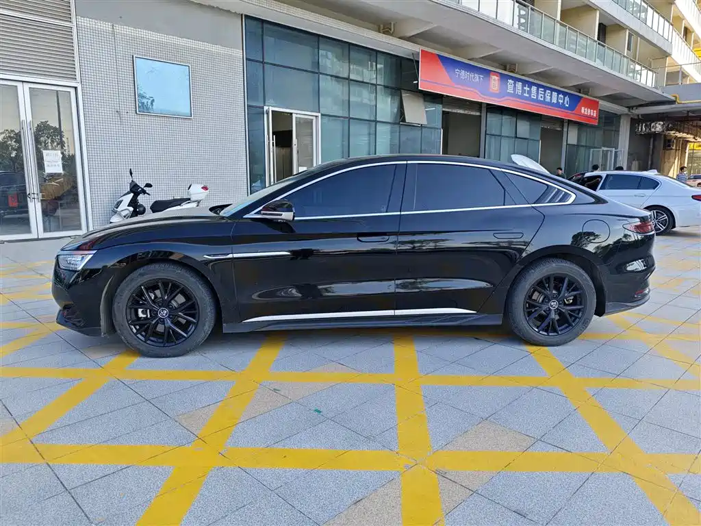 BYD Han 2024 DM-i 121KM Luxury