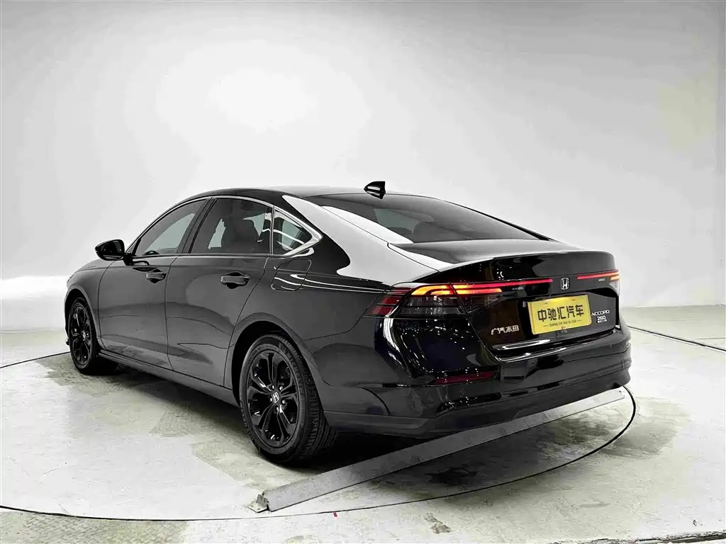 Honda Accord — миниатюра 19