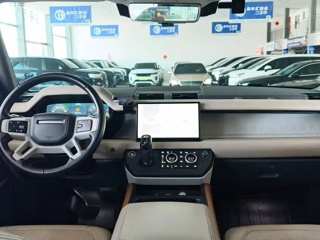 Land Rover Defender — миниатюра 3