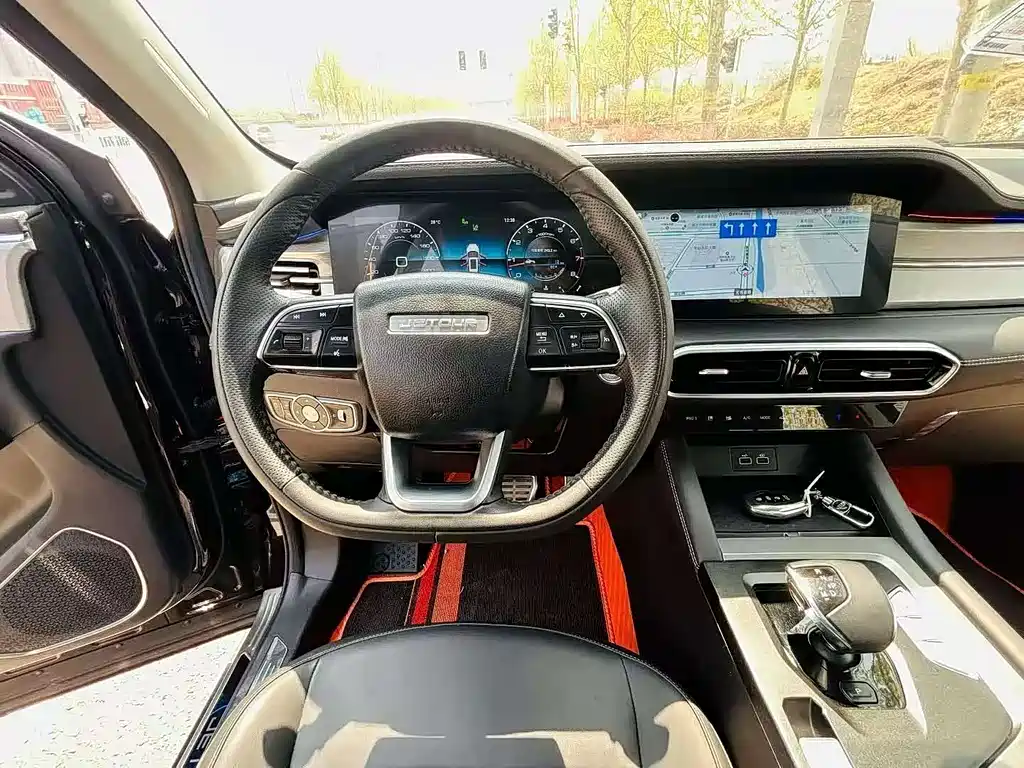 JETOUR X90 PLUS 2021 1.6TD DCT 7 мест