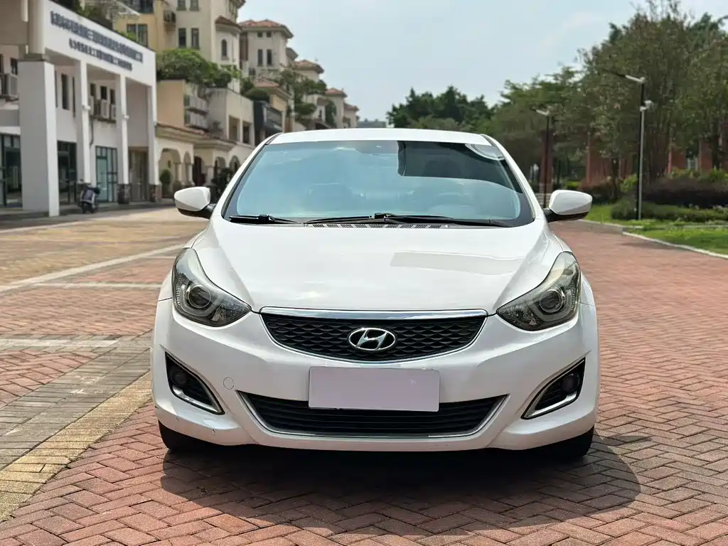 Hyundai Elantra Langdong — миниатюра 2