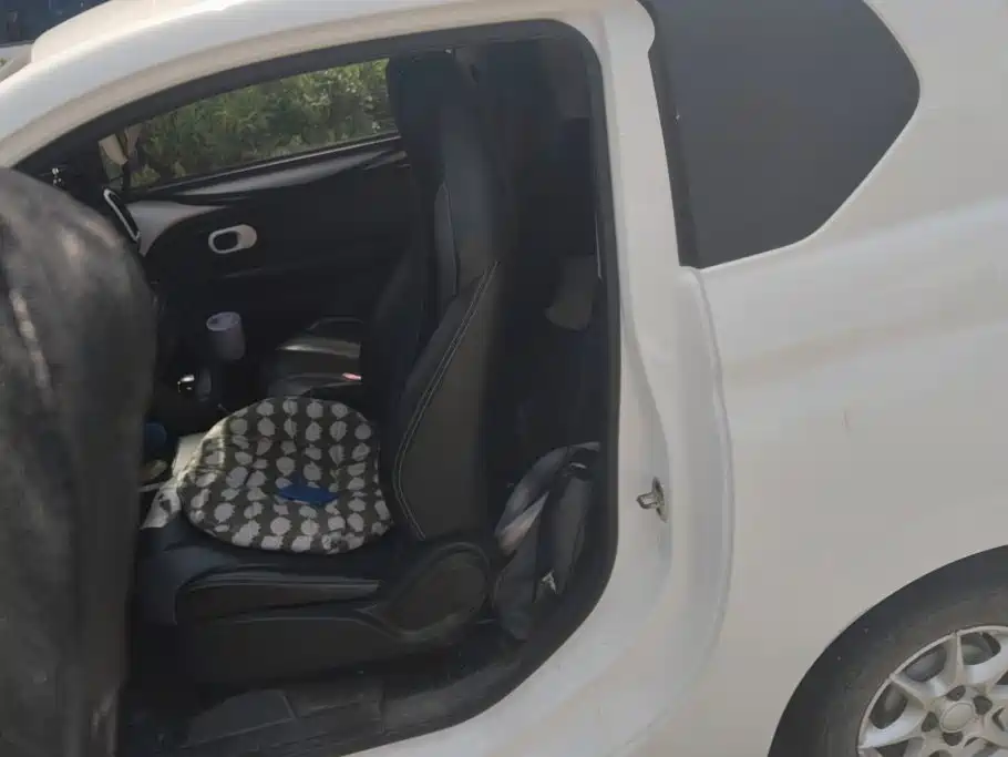 Roewe Clever — миниатюра 11