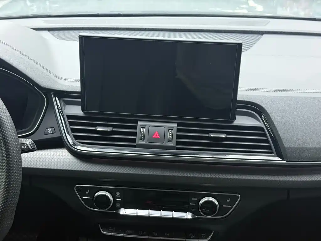 Audi Q5L — миниатюра 10