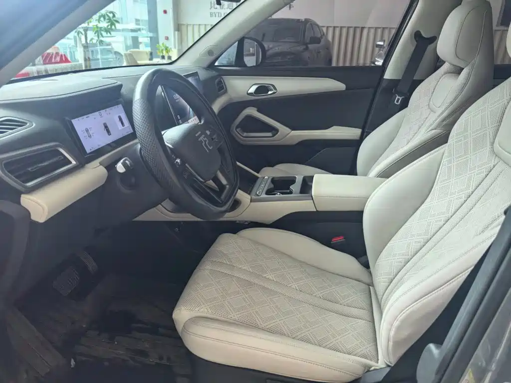 BYD Yuan UP — миниатюра 10