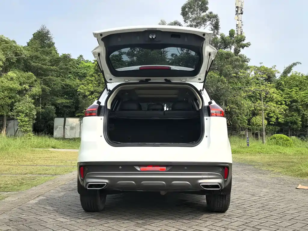 Geely Boyue — миниатюра 8