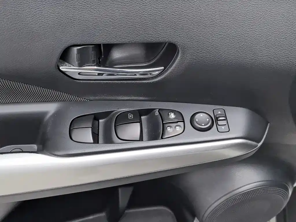 Nissan Kicks — миниатюра 9