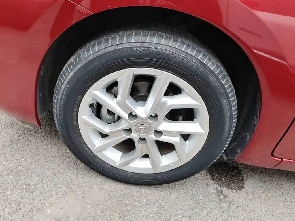 Nissan Tiida — миниатюра 23