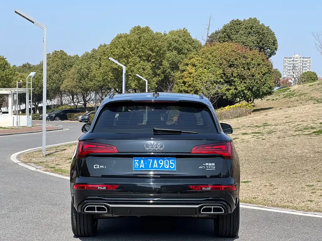 Audi Q5L 2024 40 TFSI Luxury