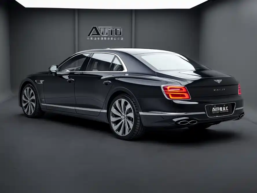Bentley Flying Spur — миниатюра 6