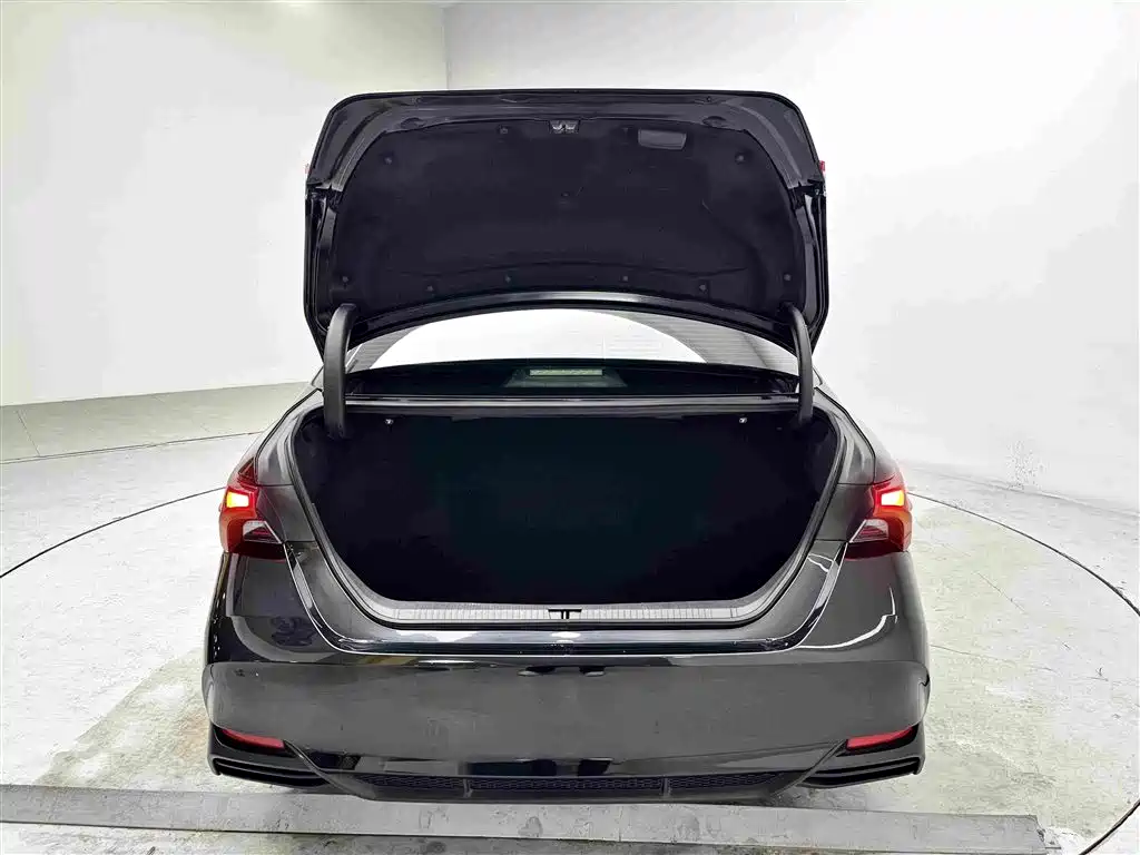 Toyota Avalon — миниатюра 15