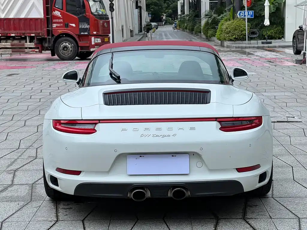 Porsche 911 2016 Targa 4 3.0T