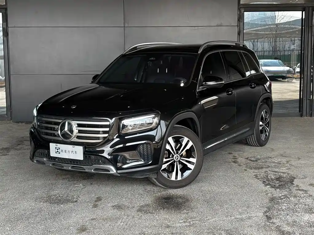 MERCEDES-BENZ GLB