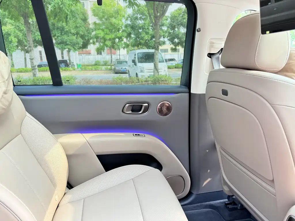Li Auto Li i8 — миниатюра 21