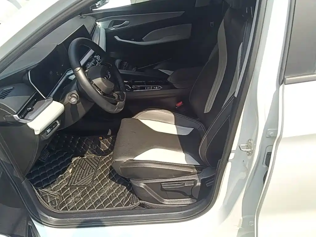 Geely Binrui — миниатюра 11