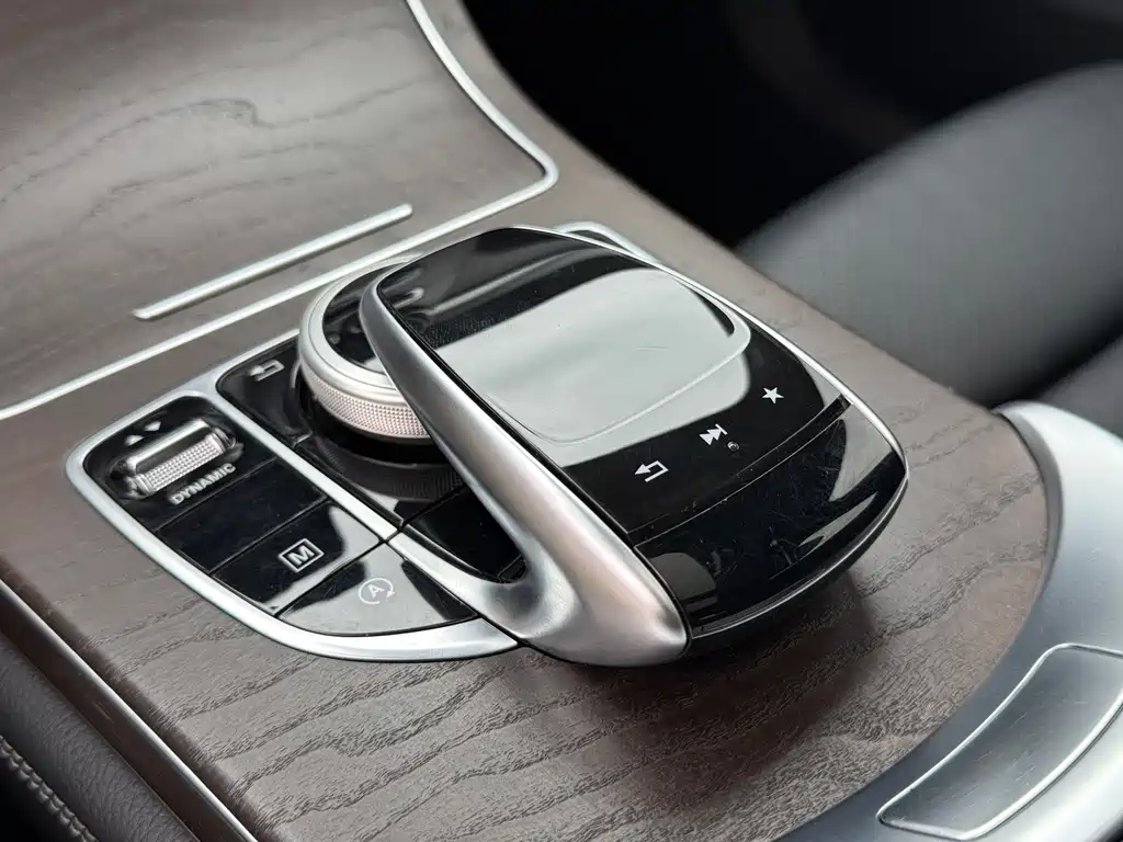 Mercedes-Benz GLC — миниатюра 17