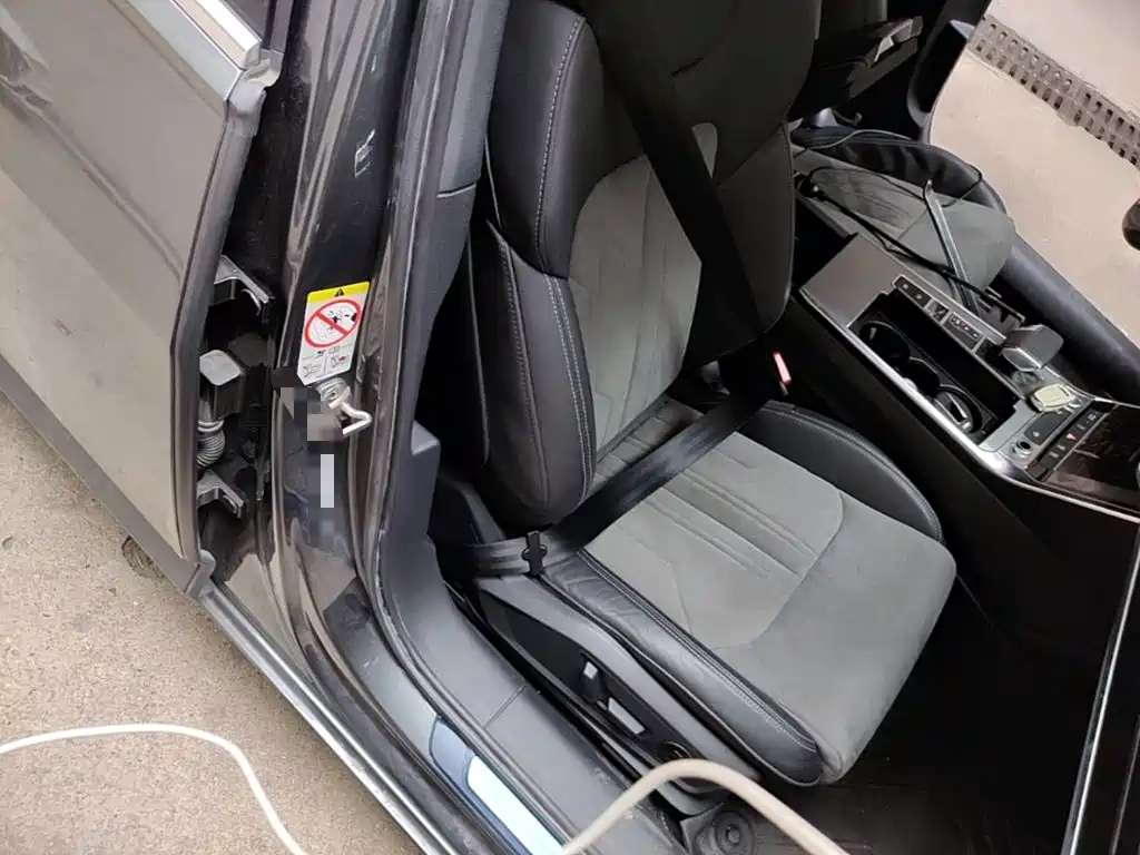 Audi A6L — миниатюра 25