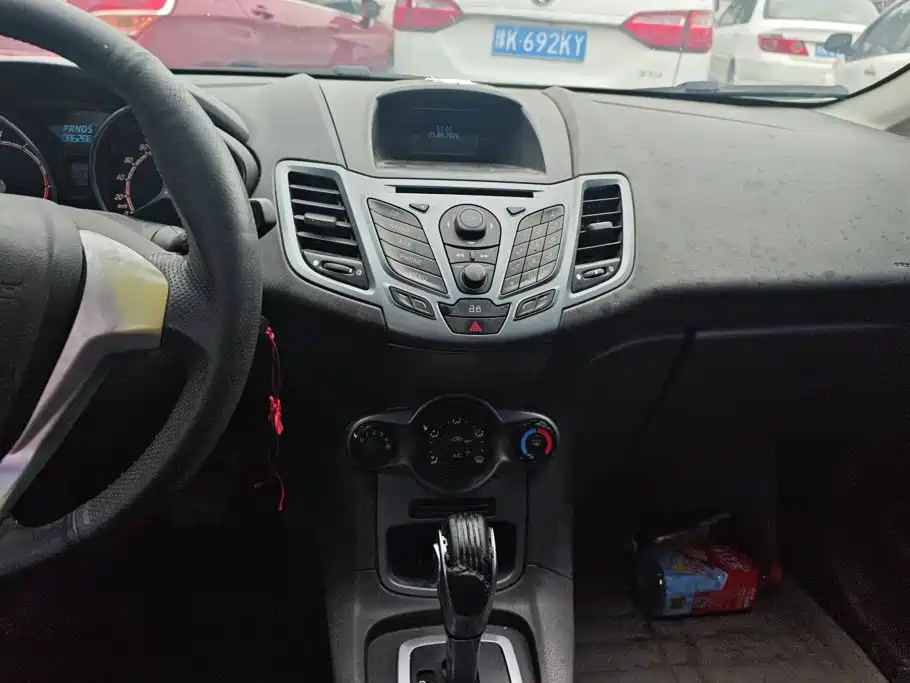Ford Fiesta — миниатюра 13