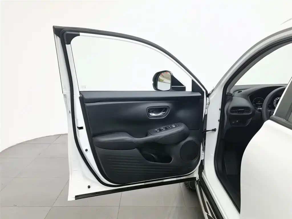 Honda ZR-V — миниатюра 8