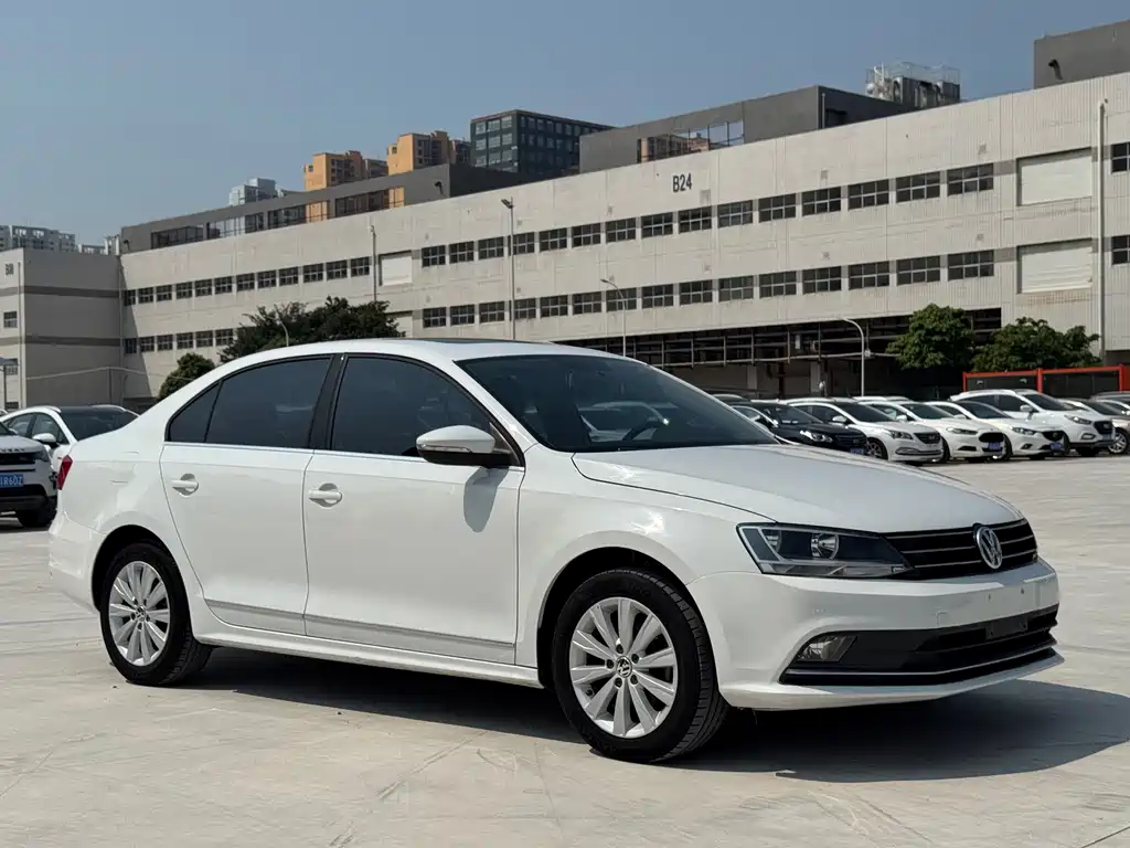 Volkswagen Sagitar — миниатюра 3
