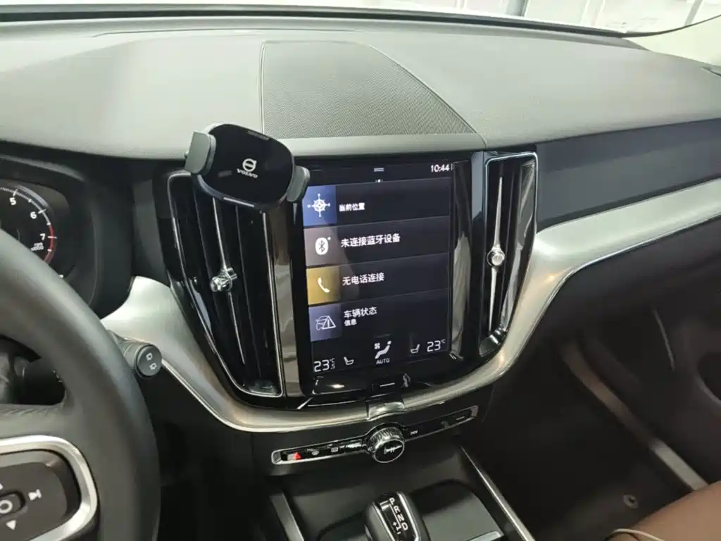 Volvo XC60 — миниатюра 13