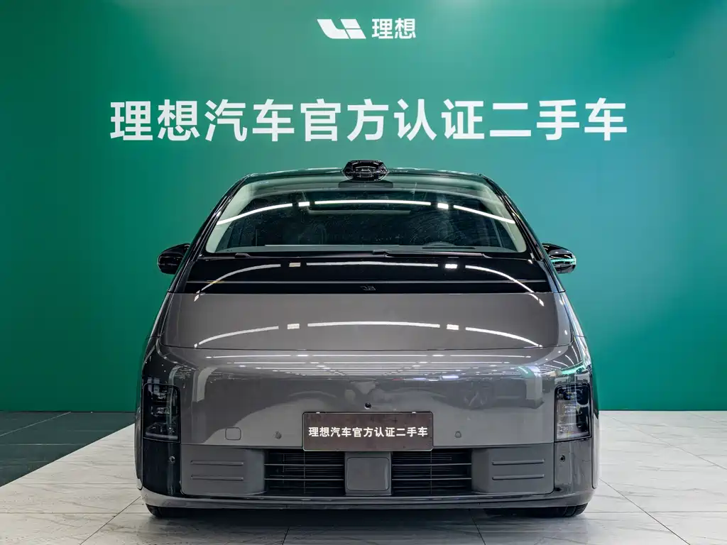 Li Auto Li MEGA — миниатюра 2