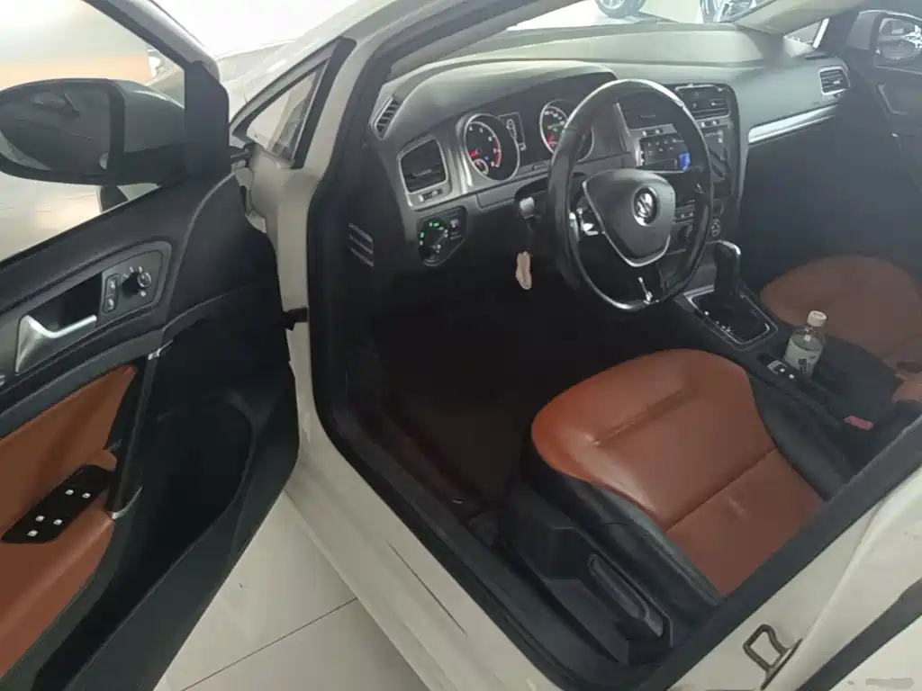 Volkswagen Golf — миниатюра 16